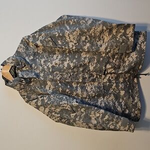US Army ACU Parka Cold Weather Jacket Size Large Regular NWOT